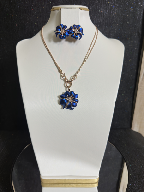 Blue-flower-jewelry