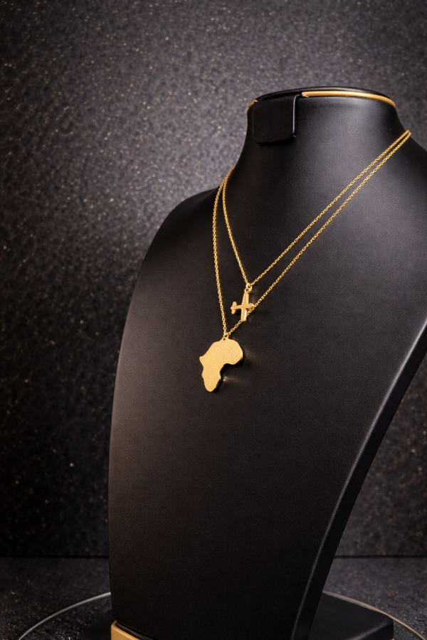 Gold-necklaces-on-black-velvet-display