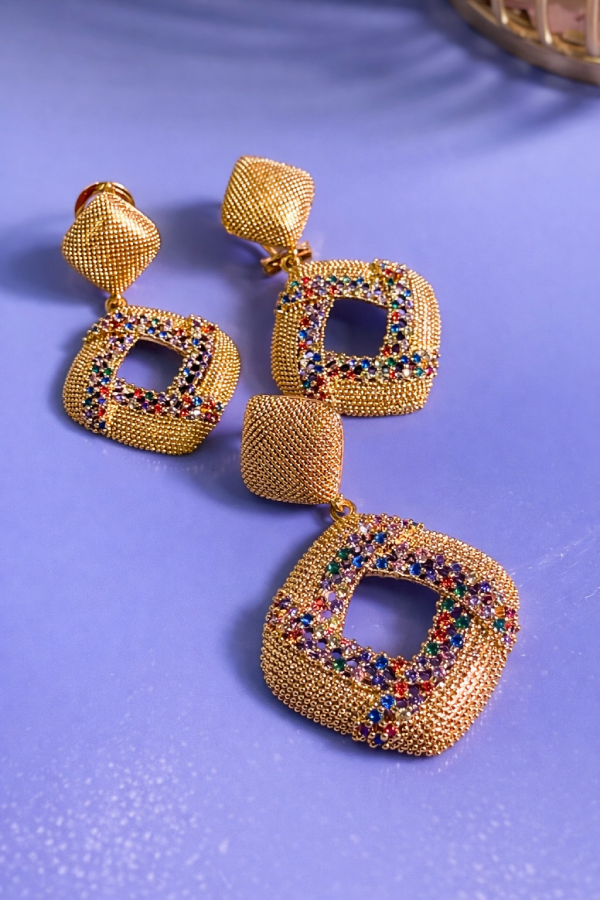 Gold-mesh-earrings-with-gems