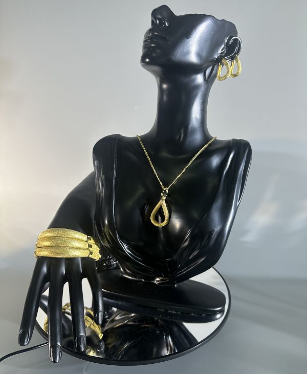 Complete Gold Replica Set