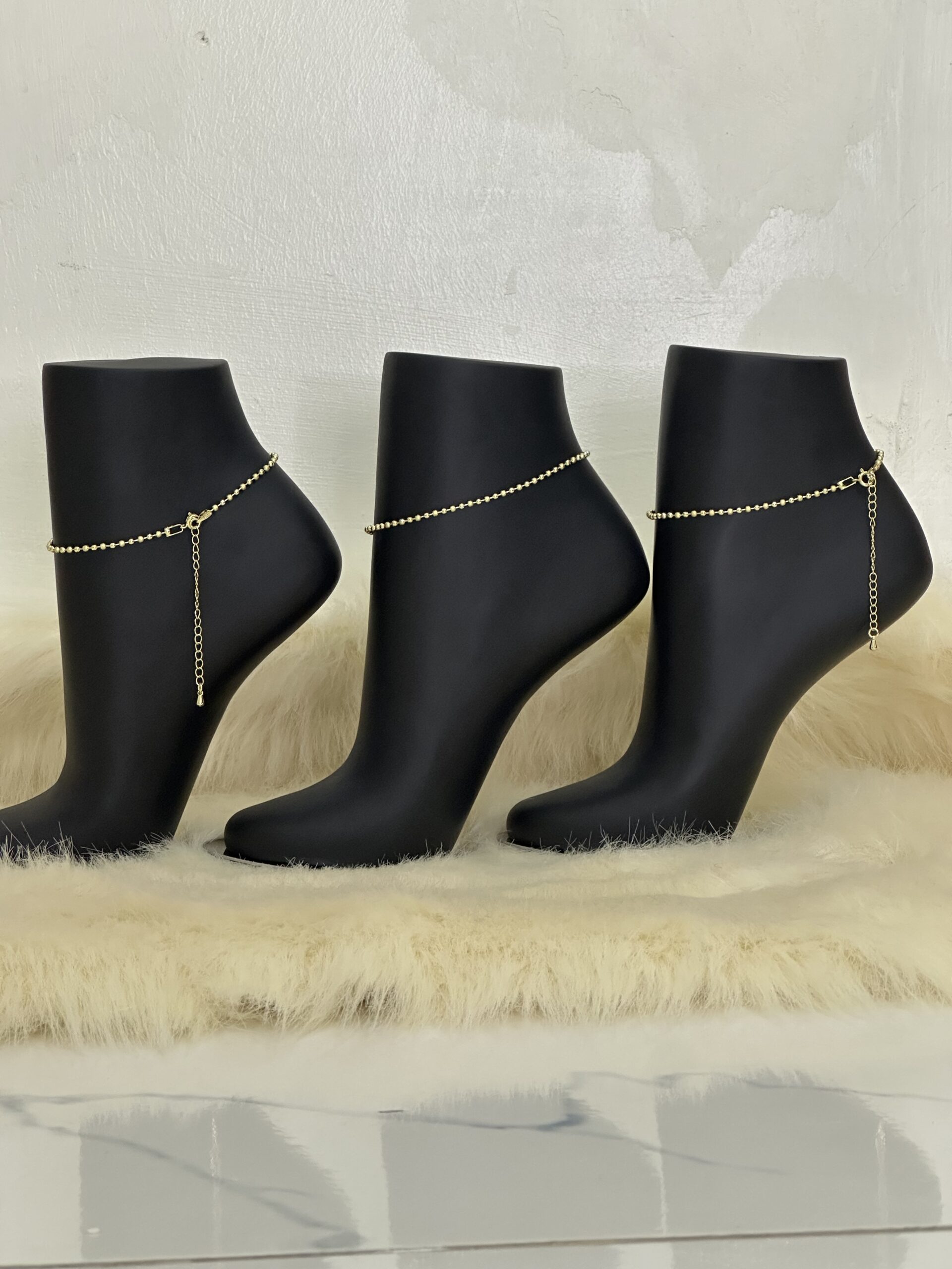 Loop anklet